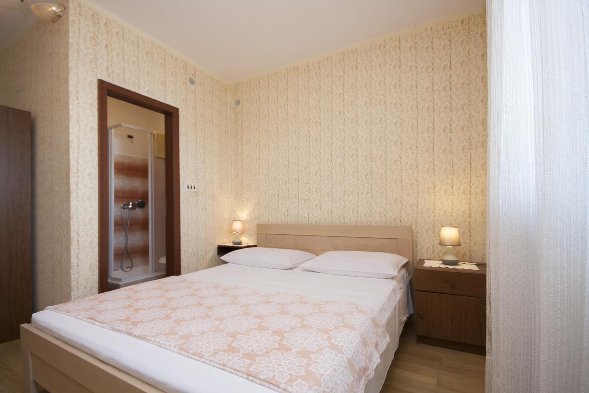 Apartments Vukicevic Brodarica Sibenik Bagian luar foto